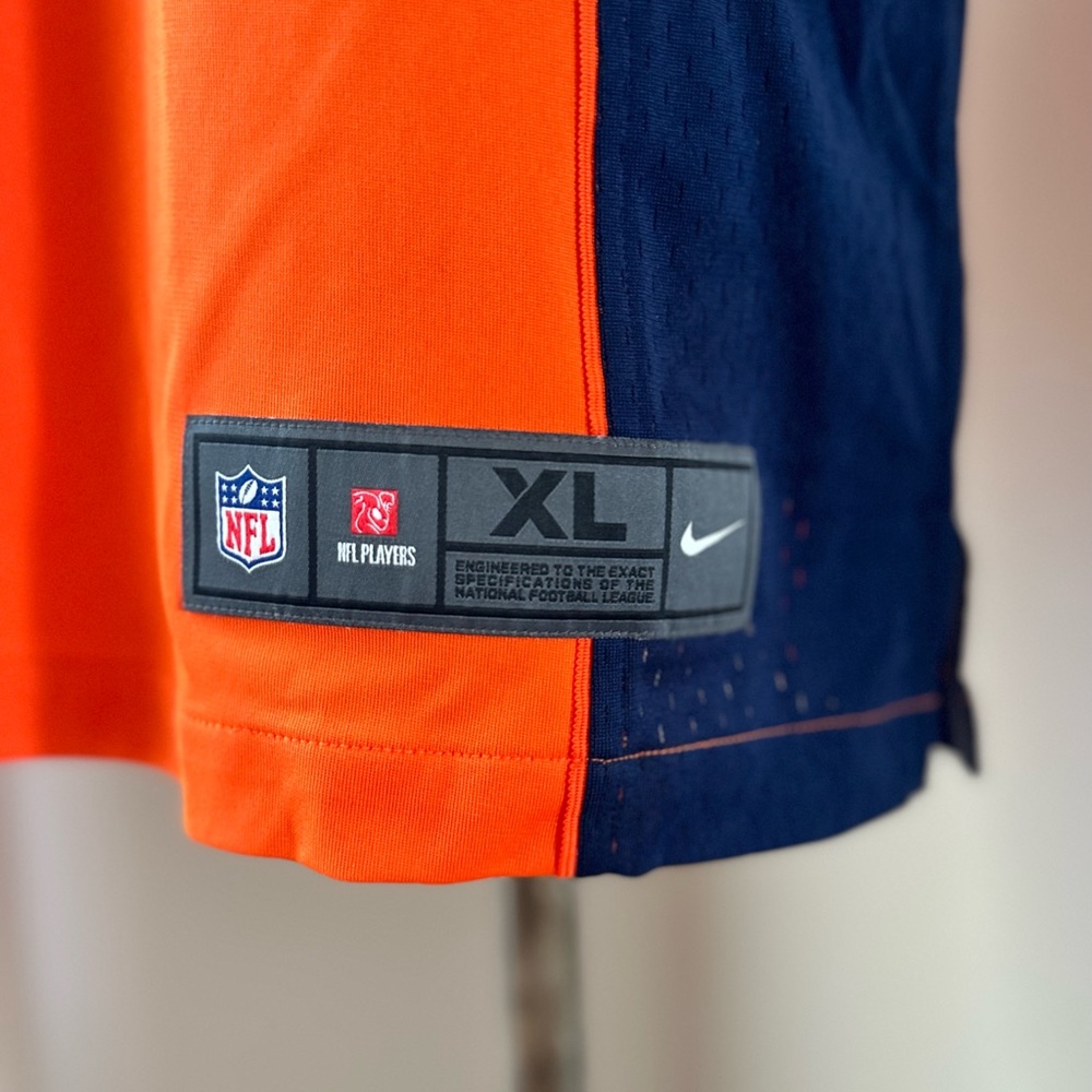 SOLD Nike NFL Denver Broncos Peyton Manning QB #18 - Picture 9 of 9